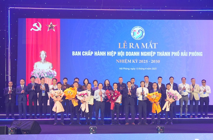 Bí thư Thành ủy Hải Phòng làm Chủ tịch danh dự Hiệp hội doanh nghiệp TP Hải Phòng- Ảnh 1. Bí thư Thành ủy Hải Phòng làm Chủ tịch danh dự Hiệp hội doanh nghiệp TP Hải Phòng- Ảnh 1.