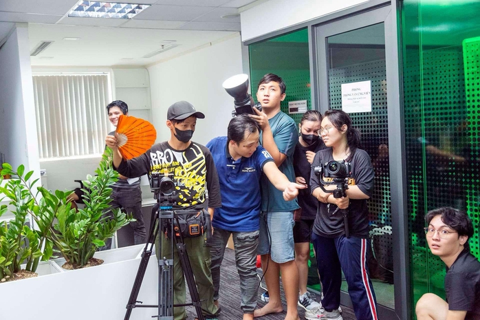 Đạo diễn Quốc Thảo dâng trào cảm xúc sau vở "Một trái tim khô"- Ảnh 5. Đạo diễn Quốc Thảo dâng trào cảm xúc sau vở "Một trái tim khô"- Ảnh 5.