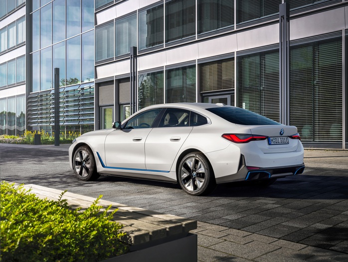 Ưu đãi xe BMW hơn 300 triệu đồng từ THACO AUTO dịp đại lễ- Ảnh 3.