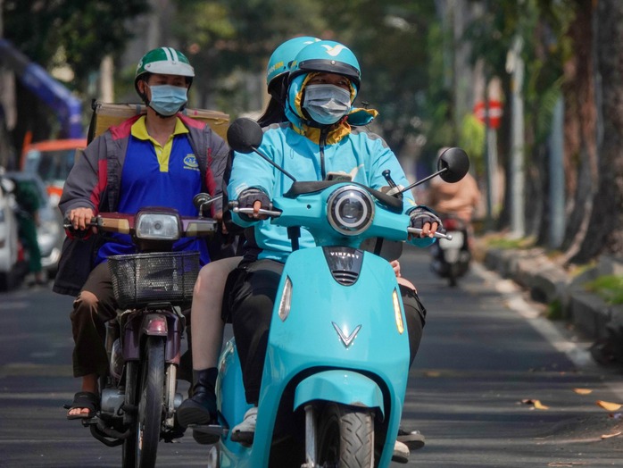 Thời tiết TP HCM hôm nay 14-4: Chiều có mưa rào- Ảnh 1. Thời tiết TP HCM hôm nay 14-4: Chiều có mưa rào- Ảnh 1.