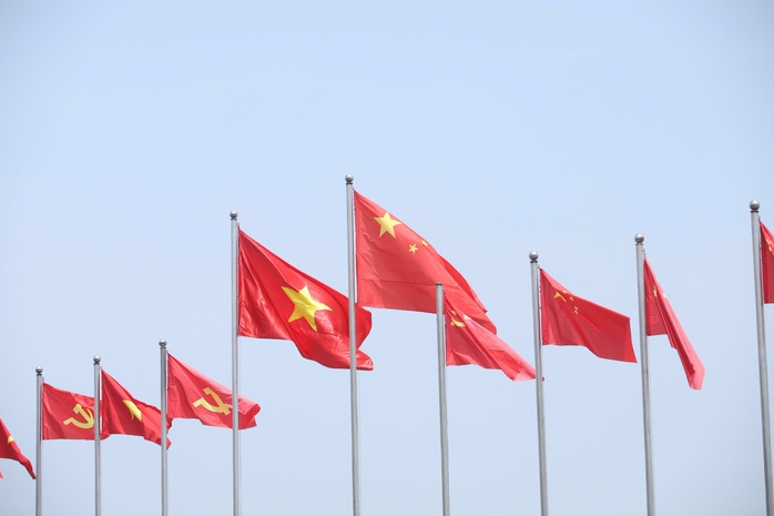 Chủ tịch nước Lương Cường đón Tổng Bí thư, Chủ tịch Trung Quốc Tập Cận Bình tại Nội Bài- Ảnh 1. Chủ tịch nước Lương Cường đón Tổng Bí thư, Chủ tịch Trung Quốc Tập Cận Bình tại Nội Bài- Ảnh 1.