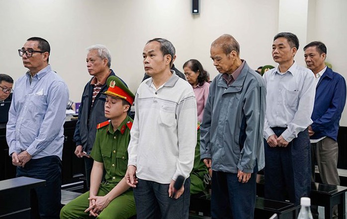 Gây thiệt hại 38 tỉ đồng, cựu tổng giám đốc Tổng công ty Chè Việt Nam bị đề nghị 11-12 năm tù- Ảnh 1. Gây thiệt hại 38 tỉ đồng, cựu tổng giám đốc Tổng công ty Chè Việt Nam bị đề nghị 11-12 năm tù- Ảnh 1.