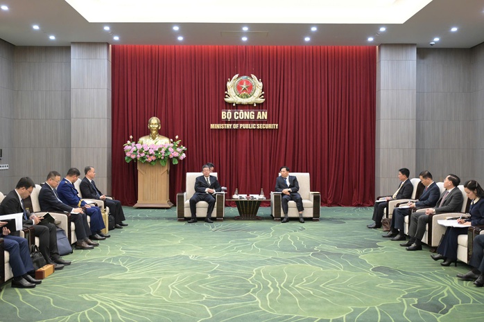 Bộ Công an Việt Nam và Bộ Quản lý ứng phó khẩn cấp Trung Quốc ký Bản ghi nhớ hợp tác về PCCC- Ảnh 1. Bộ Công an Việt Nam và Bộ Quản lý ứng phó khẩn cấp Trung Quốc ký Bản ghi nhớ hợp tác về PCCC- Ảnh 1.
