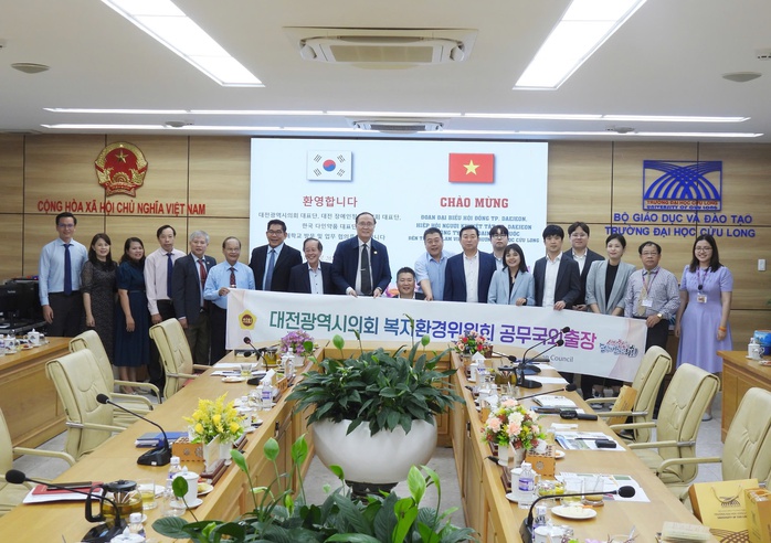 Trường ĐH Cửu Long làm việc với lãnh đạo thành phố ở Hàn Quốc- Ảnh 4. Trường ĐH Cửu Long làm việc với lãnh đạo thành phố ở Hàn Quốc- Ảnh 4.