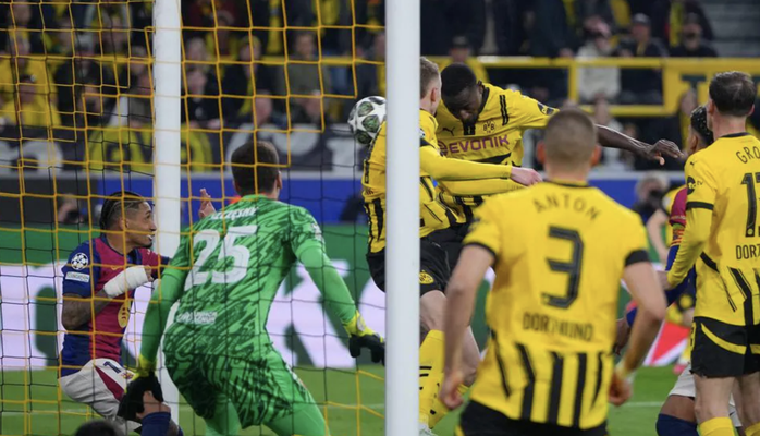 Thủng lưới 3 bàn, Barcelona chật vật vượt Dortmund vào bán kết- Ảnh 2. Thủng lưới 3 bàn, Barcelona chật vật vượt Dortmund vào bán kết- Ảnh 2.