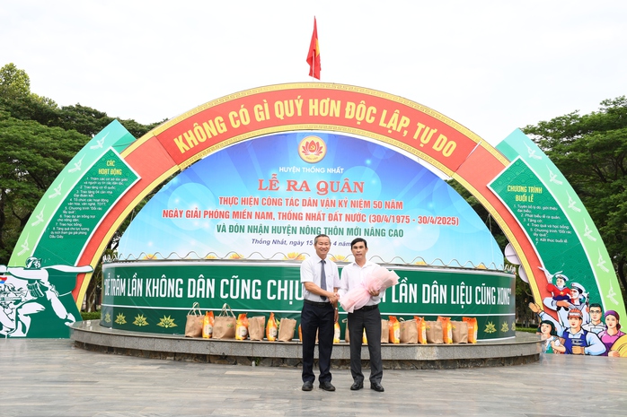 Khánh thành "Đường cờ Tổ quốc" tại Đồng Nai- Ảnh 10. Khánh thành "Đường cờ Tổ quốc" tại Đồng Nai- Ảnh 10.