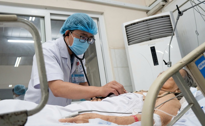 Cụ bà suýt mất mạng vì hóc khi ăn xoài- Ảnh 2. Cụ bà suýt mất mạng vì hóc khi ăn xoài- Ảnh 2.
