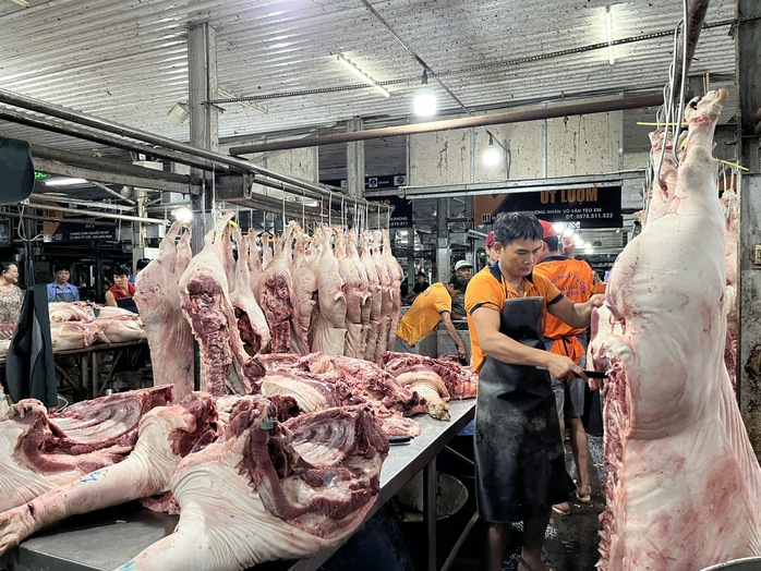 Giá heo hôm nay 15-4: Nhiều doanh nghiệp tung khuyến mãi- Ảnh 1. Giá heo hôm nay 15-4: Nhiều doanh nghiệp tung khuyến mãi- Ảnh 1.