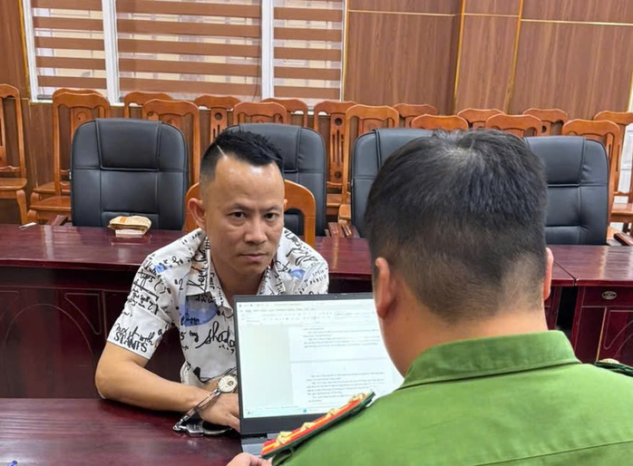 Triệt phá nhóm mại dâm “Lan Quế Phường”, lộ mặt ông trùm đường dây với 300 “kiều nữ”- Ảnh 1. Triệt phá nhóm mại dâm “Lan Quế Phường”, lộ mặt ông trùm đường dây với 300 “kiều nữ”- Ảnh 1.