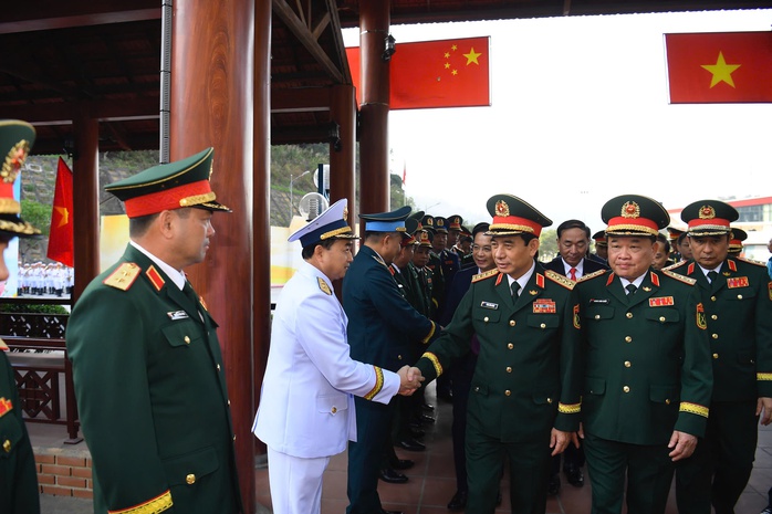 Đại tướng Phan Văn Giang sang Trung Quốc giao lưu quốc phòng biên giới Việt - Trung lần thứ 9- Ảnh 1. Đại tướng Phan Văn Giang sang Trung Quốc giao lưu quốc phòng biên giới Việt - Trung lần thứ 9- Ảnh 1.