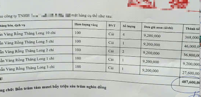 Tiếc vì "bay" trăm triệu do chốt lời sai thời điểm, giờ xếp hàng chỉ mua được 1 chỉ vàng/ngày- Ảnh 2. Tiếc vì "bay" trăm triệu do chốt lời sai thời điểm, giờ xếp hàng chỉ mua được 1 chỉ vàng/ngày- Ảnh 2.