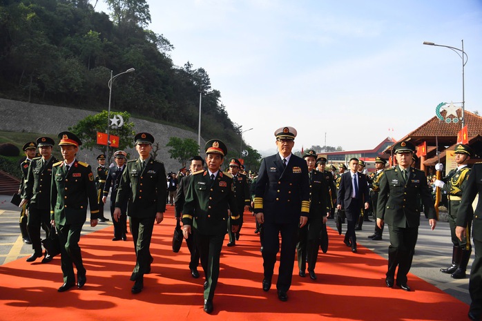 Đại tướng Phan Văn Giang sang Trung Quốc giao lưu quốc phòng biên giới Việt - Trung lần thứ 9- Ảnh 7. Đại tướng Phan Văn Giang sang Trung Quốc giao lưu quốc phòng biên giới Việt - Trung lần thứ 9- Ảnh 7.