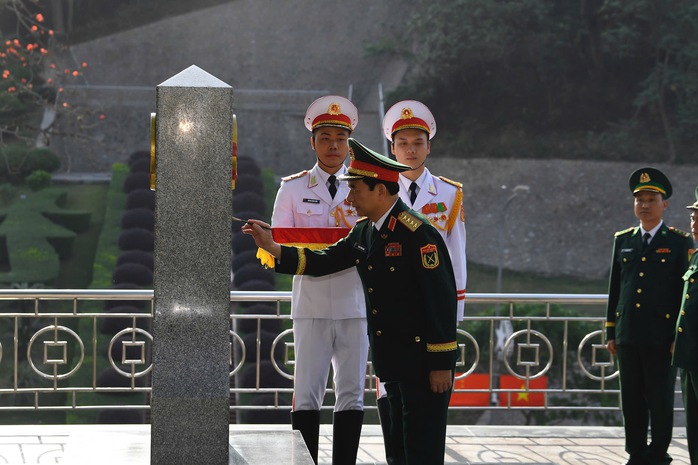 Đại tướng Phan Văn Giang sang Trung Quốc giao lưu quốc phòng biên giới Việt - Trung lần thứ 9- Ảnh 4. Đại tướng Phan Văn Giang sang Trung Quốc giao lưu quốc phòng biên giới Việt - Trung lần thứ 9- Ảnh 4.