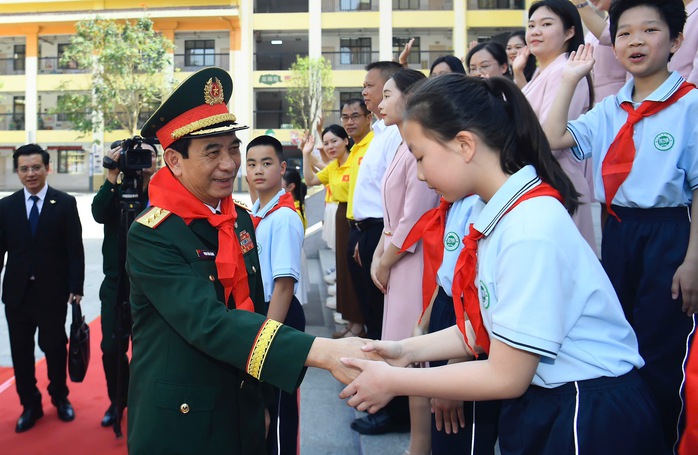 Hải quân Việt Nam - Trung Quốc tuần tra liên hợp trên vịnh Bắc Bộ- Ảnh 9. Hải quân Việt Nam - Trung Quốc tuần tra liên hợp trên vịnh Bắc Bộ- Ảnh 9.
