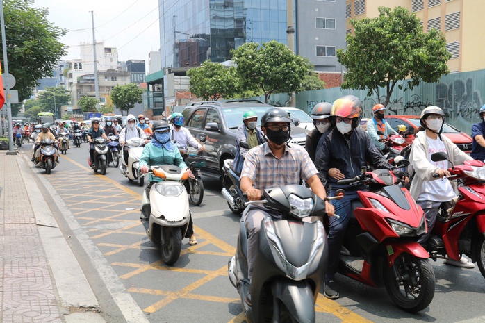 TP HCM có phương án mới để giảm kẹt xe- Ảnh 9. TP HCM có phương án mới để giảm kẹt xe- Ảnh 9.
