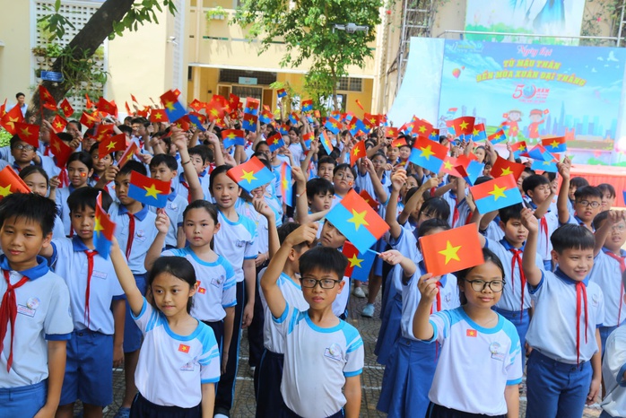 TP HCM: Các mốc quan trọng của kỳ tuyển sinh đầu cấp, phụ huynh đặc biệt lưu ý- Ảnh 1. TP HCM: Các mốc quan trọng của kỳ tuyển sinh đầu cấp, phụ huynh đặc biệt lưu ý- Ảnh 1.