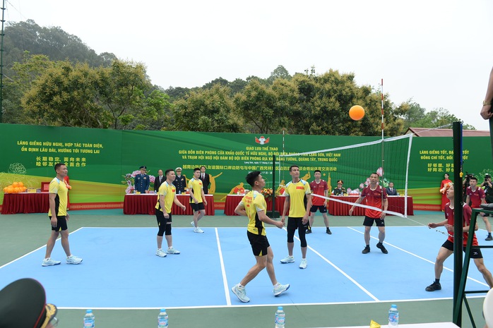 Bộ trưởng Phan Văn Giang đón Bộ trưởng Quốc phòng Trung Quốc sang Việt Nam giao lưu hữu nghị- Ảnh 10. Bộ trưởng Phan Văn Giang đón Bộ trưởng Quốc phòng Trung Quốc sang Việt Nam giao lưu hữu nghị- Ảnh 10.