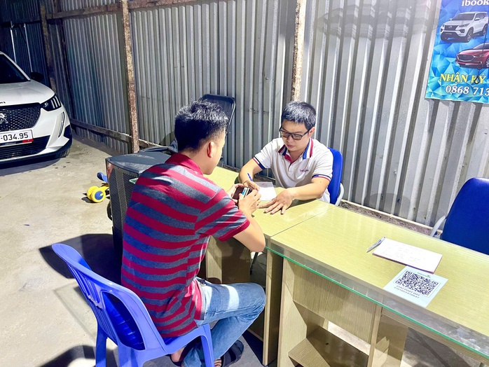 Thuê xe tự lái đi chơi lễ 30-4 hay ở lại TP HCM xem diễu binh?- Ảnh 1. Thuê xe tự lái đi chơi lễ 30-4 hay ở lại TP HCM xem diễu binh?- Ảnh 1.