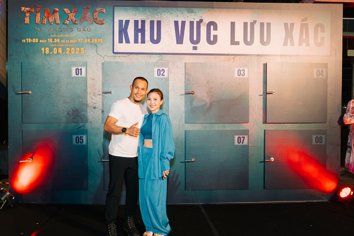 Lâm Vỹ Dạ, Thu Trang… chúc mừng NSND Hồng Vân, Tiến Luật- Ảnh 8.