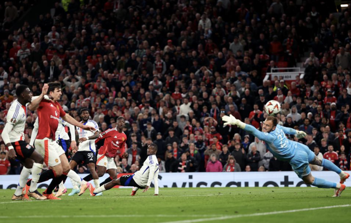 9 bàn thắng vỡ òa sân Old Trafford, Man United đoạt vé bán kết Europa League- Ảnh 11. 9 bàn thắng vỡ òa sân Old Trafford, Man United đoạt vé bán kết Europa League- Ảnh 11.