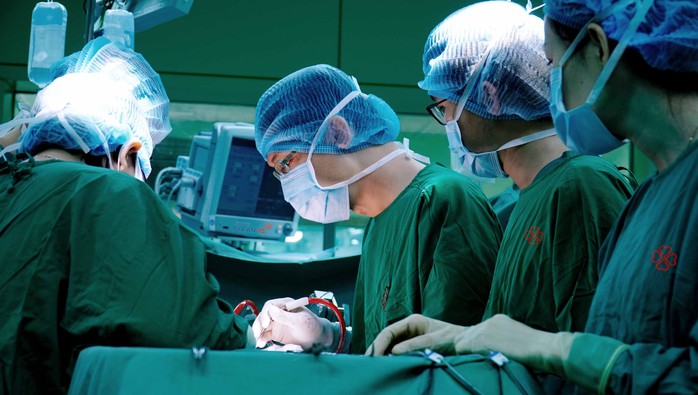 Cứu người đàn ông bị 4 khối u trong bụng mà không biết- Ảnh 1. Cứu người đàn ông bị 4 khối u trong bụng mà không biết- Ảnh 1.