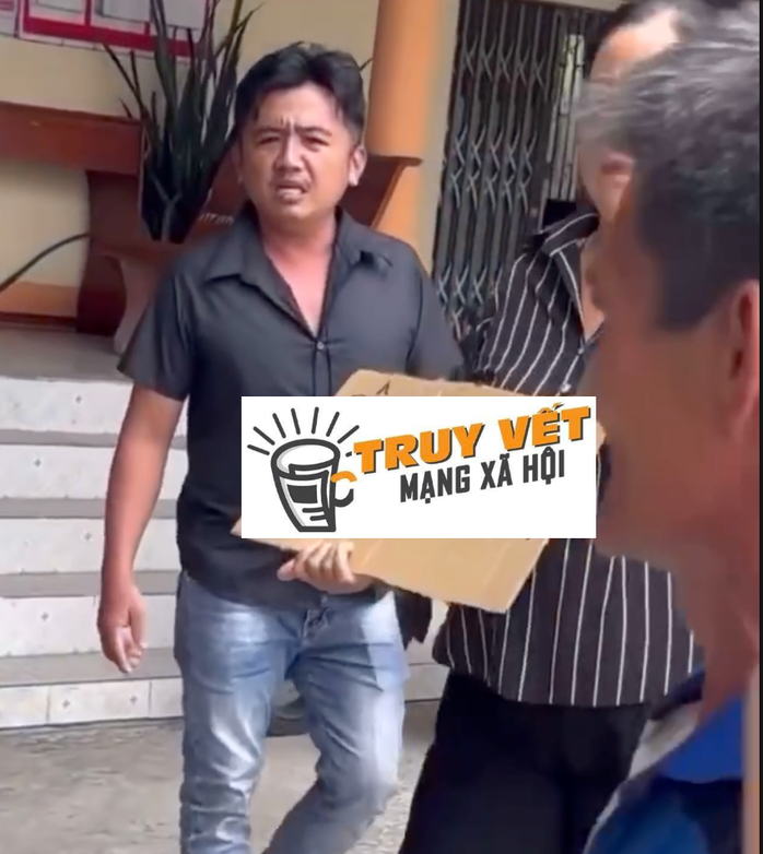 Sự thật clip tố "công an xã đánh người, ép cung" ở Vĩnh Long- Ảnh 1. Sự thật clip tố "công an xã đánh người, ép cung" ở Vĩnh Long- Ảnh 1.