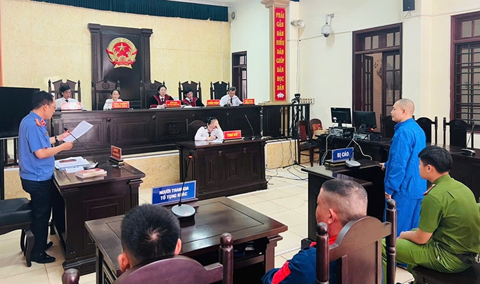 Bị cáo nhiều lần "vào tù ra tội" lãnh án tử hình ở Quảng Bình- Ảnh 1. Bị cáo nhiều lần "vào tù ra tội" lãnh án tử hình ở Quảng Bình- Ảnh 1.