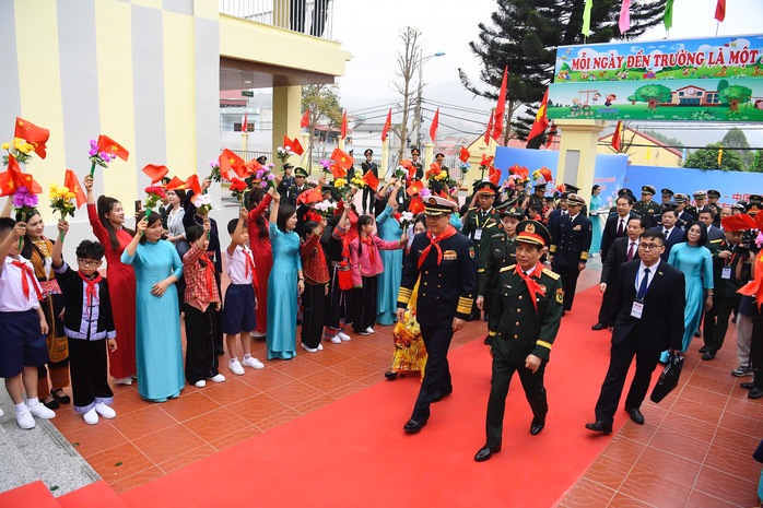 Bộ trưởng Phan Văn Giang đón Bộ trưởng Quốc phòng Trung Quốc sang Việt Nam giao lưu hữu nghị- Ảnh 4. Bộ trưởng Phan Văn Giang đón Bộ trưởng Quốc phòng Trung Quốc sang Việt Nam giao lưu hữu nghị- Ảnh 4.