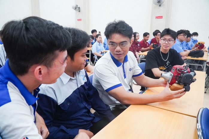 Đề xuất cho sinh viên vay 5 triệu đồng mỗi tháng để theo học các ngành công nghệ- Ảnh 1. Đề xuất cho sinh viên vay 5 triệu đồng mỗi tháng để theo học các ngành công nghệ- Ảnh 1.