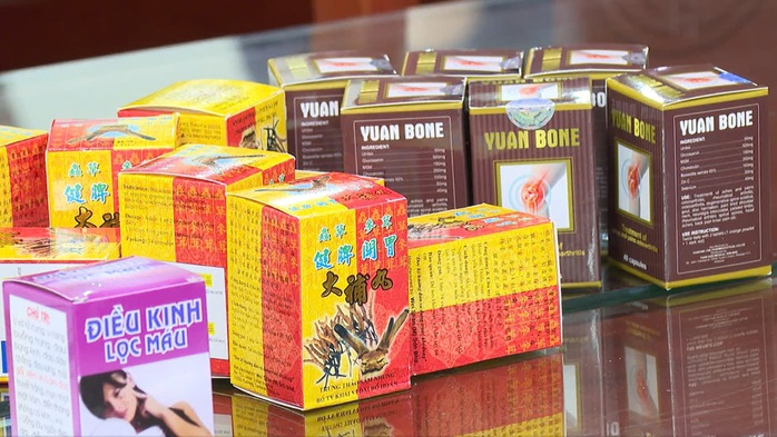 Vụ đường dây sản xuất thuốc giả quy mô toàn quốc: Chân dung kẻ cầm đầu- Ảnh 4. Vụ đường dây sản xuất thuốc giả quy mô toàn quốc: Chân dung kẻ cầm đầu- Ảnh 4.