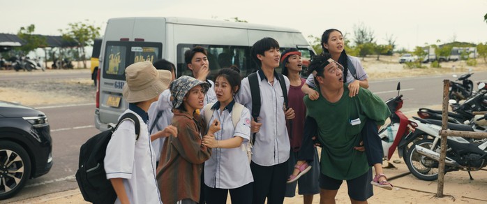 TikToker Lê Tuấn Khang thu hút chú ý trong phim Lý Hải- Ảnh 5. TikToker Lê Tuấn Khang thu hút chú ý trong phim Lý Hải- Ảnh 5.