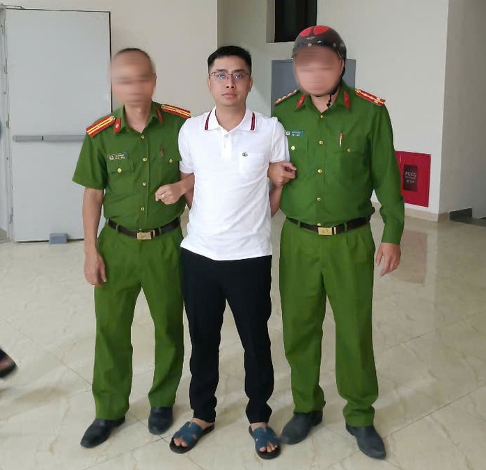 Gia đình Thiếu tá Nguyễn Đăng Khải nói gì khi nghe tin bắt nghi phạm Bùi Đình Khánh?- Ảnh 3. Gia đình Thiếu tá Nguyễn Đăng Khải nói gì khi nghe tin bắt nghi phạm Bùi Đình Khánh?- Ảnh 3.