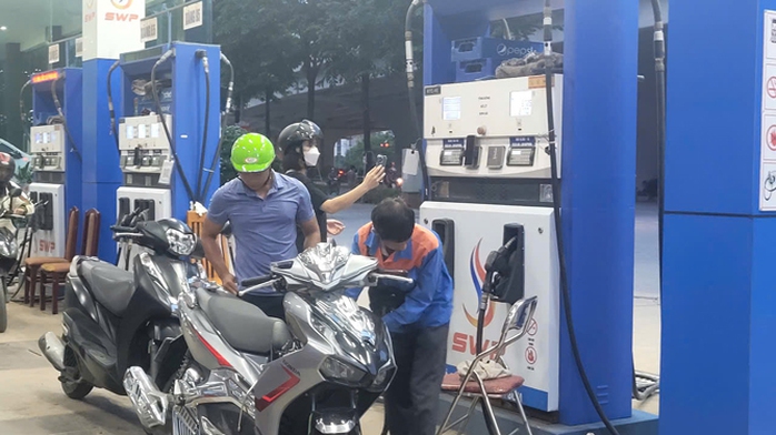 Bộ Công Thương yêu cầu số hóa trong lĩnh vực kinh doanh xăng dầu phải hoàn thành trước ngày 30-4-2025 Bộ Công Thương yêu cầu số hóa trong lĩnh vực kinh doanh xăng dầu phải hoàn thành trước ngày 30-4-2025