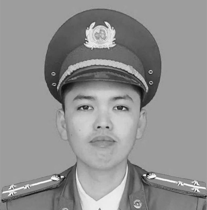 Đề nghị truy tặng Huân chương cho Thiếu tá Công an hy sinh khi bắt tội phạm ma túy- Ảnh 1. Đề nghị truy tặng Huân chương cho Thiếu tá Công an hy sinh khi bắt tội phạm ma túy- Ảnh 1.