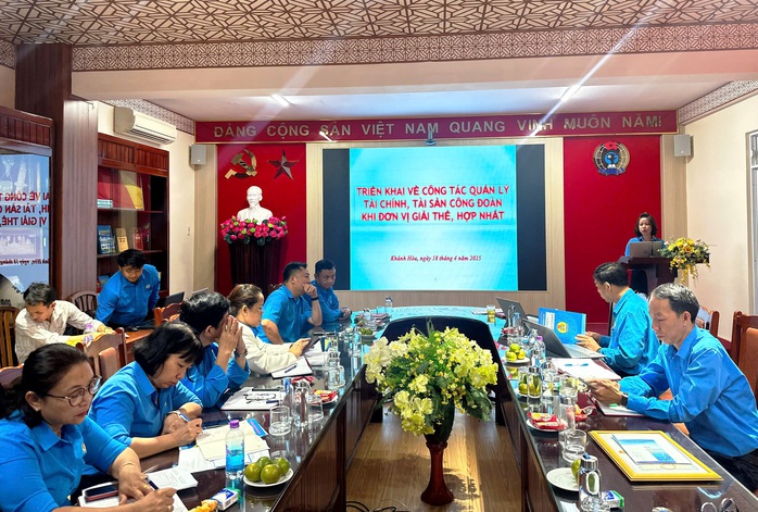 LĐLĐ Khánh Hòa phấn đấu kết nạp 20.000 đoàn viên mới - Ảnh 3. LĐLĐ Khánh Hòa phấn đấu kết nạp 20.000 đoàn viên mới - Ảnh 3.