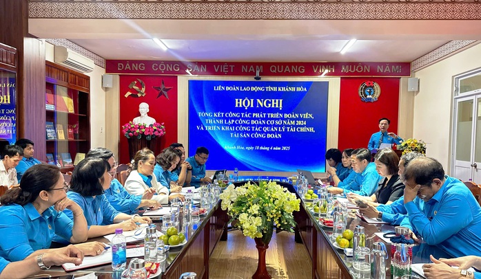 LĐLĐ Khánh Hòa phấn đấu kết nạp 20.000 đoàn viên mới - Ảnh 1. LĐLĐ Khánh Hòa phấn đấu kết nạp 20.000 đoàn viên mới - Ảnh 1.
