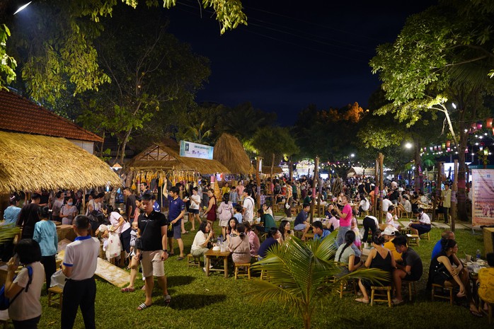 Saigontourist Group triển khai Lễ hội Văn hóa Ẩm thực Saigontourist Group - Việt Nam 2025 tại Osaka- Ảnh 4. Saigontourist Group triển khai Lễ hội Văn hóa Ẩm thực Saigontourist Group - Việt Nam 2025 tại Osaka- Ảnh 4.