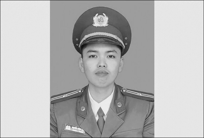 Cấp Bằng Tổ quốc ghi công cho Thiếu tá Công an hy sinh khi bắt tội phạm ma túy- Ảnh 2. Cấp Bằng Tổ quốc ghi công cho Thiếu tá Công an hy sinh khi bắt tội phạm ma túy- Ảnh 2.