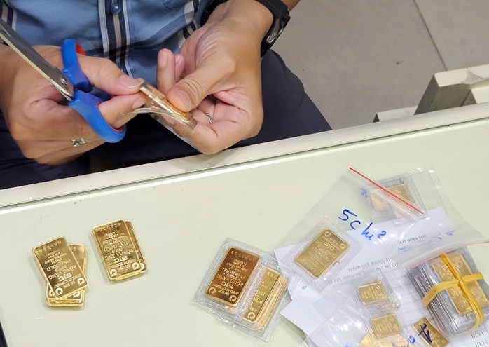 Giá vàng miếng SJC tăng trở lại - Ảnh 1.