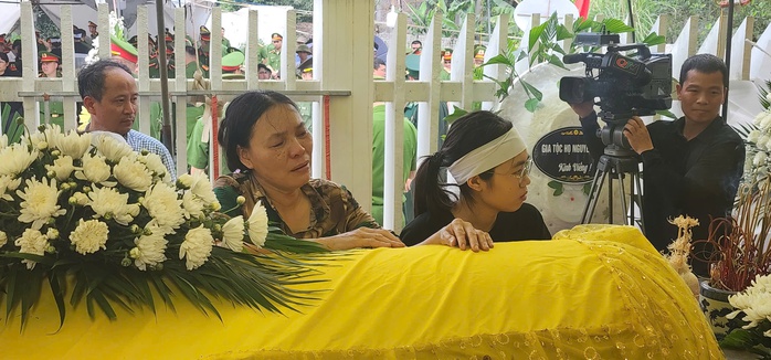 Thiếu tá Nguyễn Đăng Khải hy sinh khi hoài bão còn dang dở- Ảnh 3. Thiếu tá Nguyễn Đăng Khải hy sinh khi hoài bão còn dang dở- Ảnh 3.