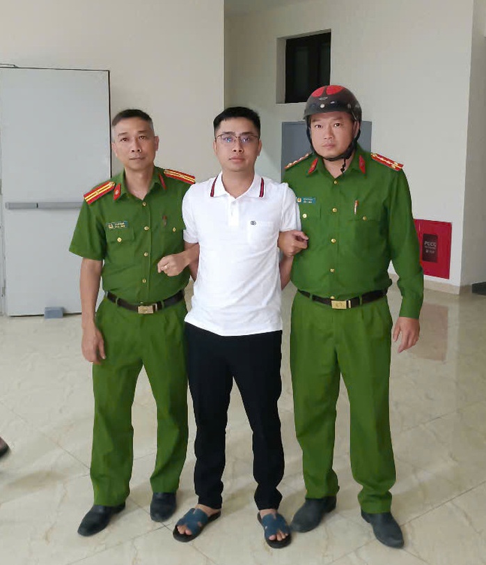 Đã bắt Bùi Đình Khánh, đối tượng nổ súng khiến thiếu tá công an hy sinh- Ảnh 3. Đã bắt Bùi Đình Khánh, đối tượng nổ súng khiến thiếu tá công an hy sinh- Ảnh 3.