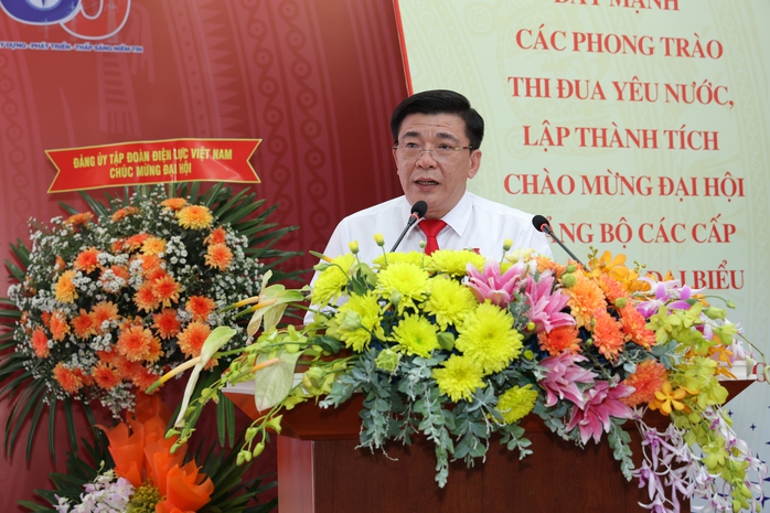 Ông Lê Văn Trang tiếp tục được tín nhiệm giữ chức Bí thư Đảng ủy EVNSPC- Ảnh 1. Ông Lê Văn Trang tiếp tục được tín nhiệm giữ chức Bí thư Đảng ủy EVNSPC- Ảnh 1.
