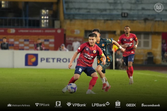 Nguyễn Quang Hải có nguy cơ lỡ hẹn với Man United- Ảnh 6. Nguyễn Quang Hải có nguy cơ lỡ hẹn với Man United- Ảnh 6.