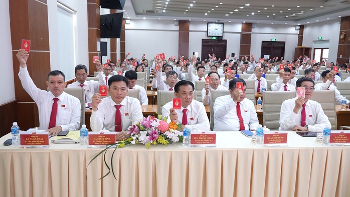 Ông Lê Văn Trang tiếp tục được tín nhiệm giữ chức Bí thư Đảng ủy EVNSPC- Ảnh 4. Ông Lê Văn Trang tiếp tục được tín nhiệm giữ chức Bí thư Đảng ủy EVNSPC- Ảnh 4.