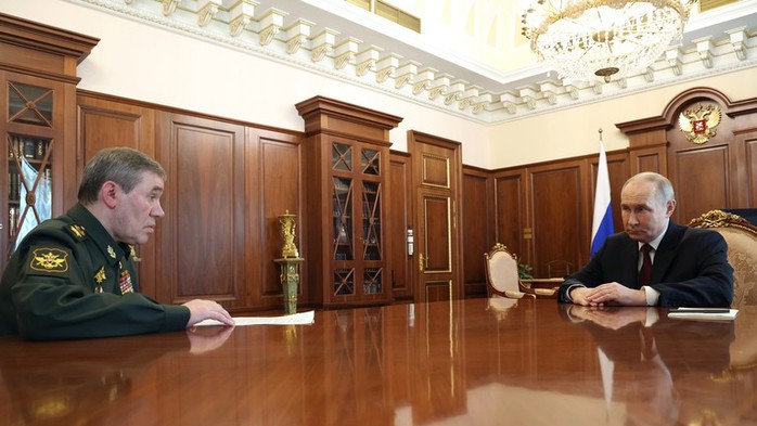Tổng thống Putin tuyên bố tạm ngừng bắn với Ukraine- Ảnh 1. Tổng thống Putin tuyên bố tạm ngừng bắn với Ukraine- Ảnh 1.