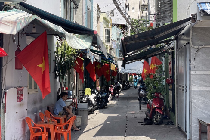 Đỏ thắm đường cờ Tổ quốc tại phường 19 quận Bình Thạnh- Ảnh 1. Đỏ thắm đường cờ Tổ quốc tại phường 19 quận Bình Thạnh- Ảnh 1.