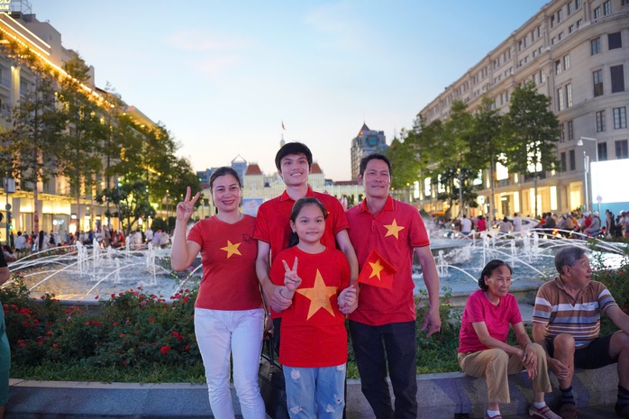 Khám phá “Sắc màu Thành phố Bác”- Ảnh 5. Khám phá “Sắc màu Thành phố Bác”- Ảnh 5.