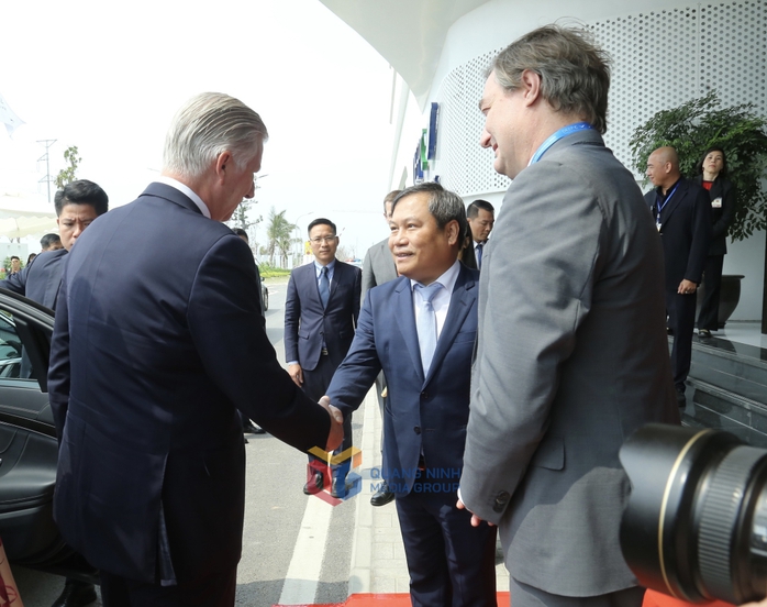 Nhà Vua Bỉ và Hoàng hậu thăm Quảng Ninh- Ảnh 1. Nhà Vua Bỉ và Hoàng hậu thăm Quảng Ninh- Ảnh 1.