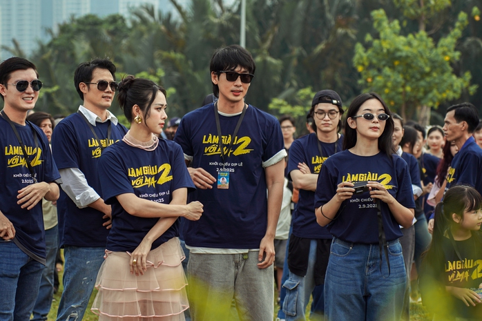 NSƯT Hoài Linh tái xuất trong "Làm giàu với ma 2"- Ảnh 2.