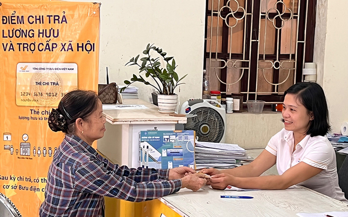 Hơn 3,3 triệu người nhận lương hưu, trợ cấp tháng 4- Ảnh 1. Hơn 3,3 triệu người nhận lương hưu, trợ cấp tháng 4- Ảnh 1.